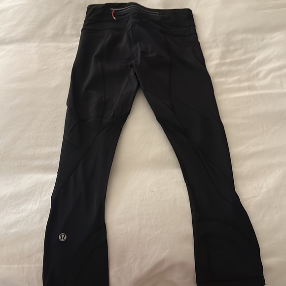 Lululemon Inspire Crop Leggings - Picture 6 of 6